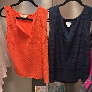 Set of 2! Market & Spruce textured mixed material top